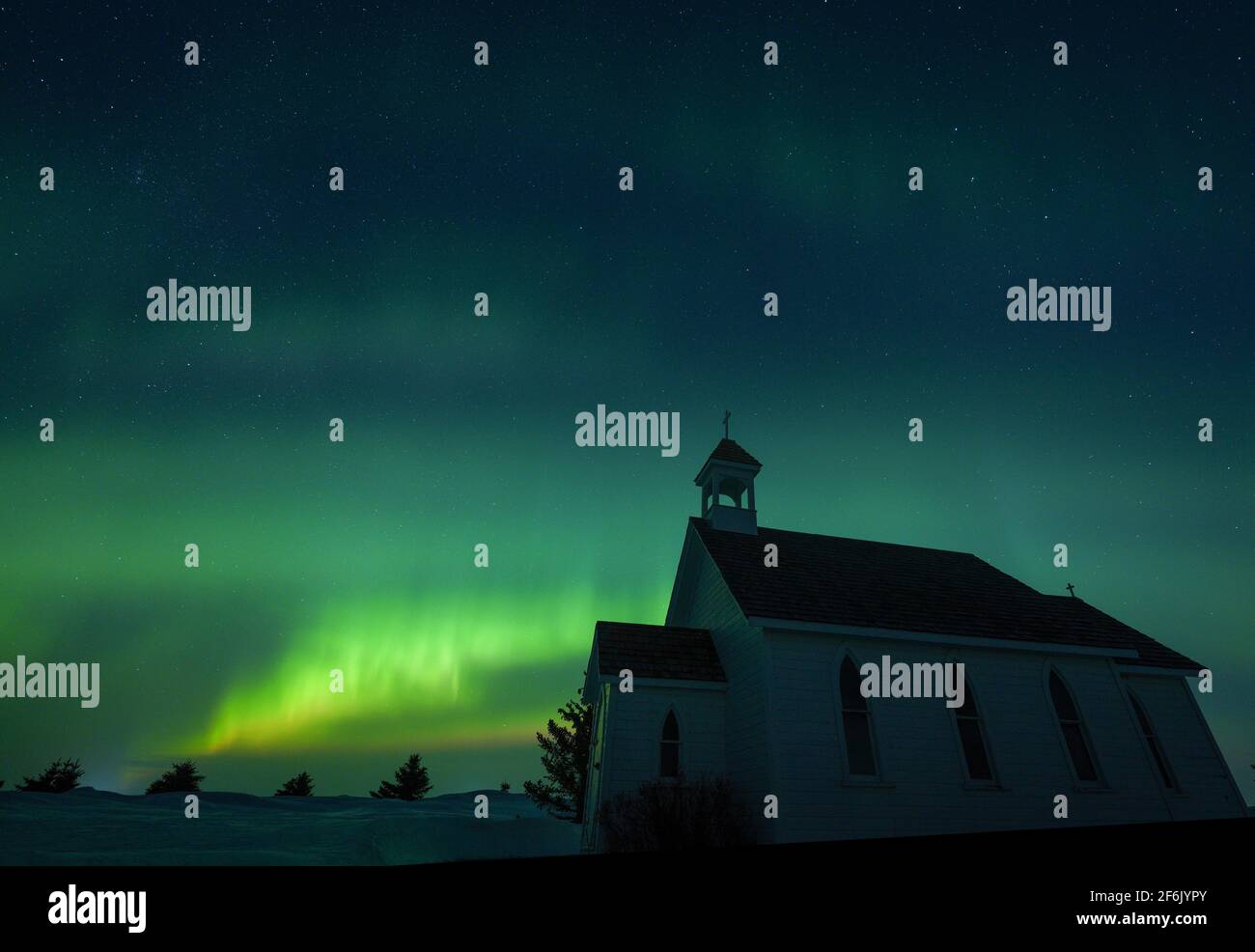 Nordlichter Aurora Borealis-Kirche Auf Dem Land Stockfoto