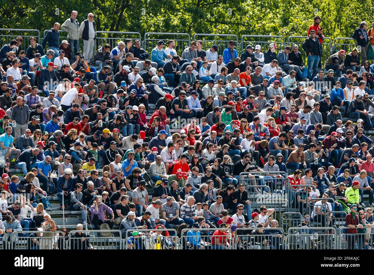 Fans Ambiente während der Renault Sport-Serie 2017, Eurocup Formel Renault 2.0, in Monza, Italien, von April 21 bis 23 - Foto Florent Gooden / DPPI Stockfoto