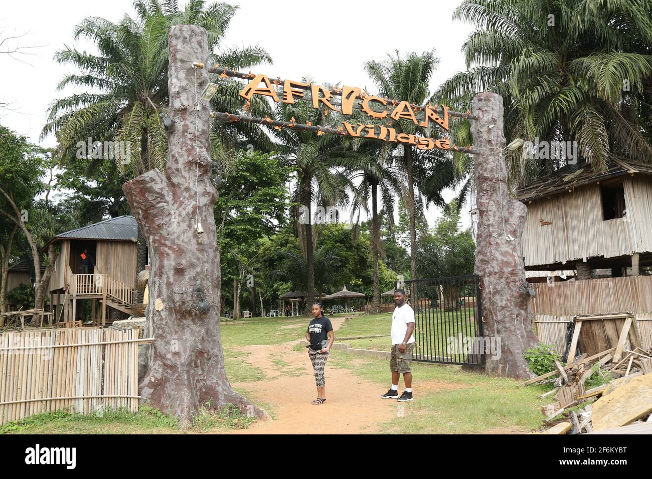 Touristen in Ooni of Ife's Grand Resorts and Leisure, Osun State, Nigeria. Stockfoto