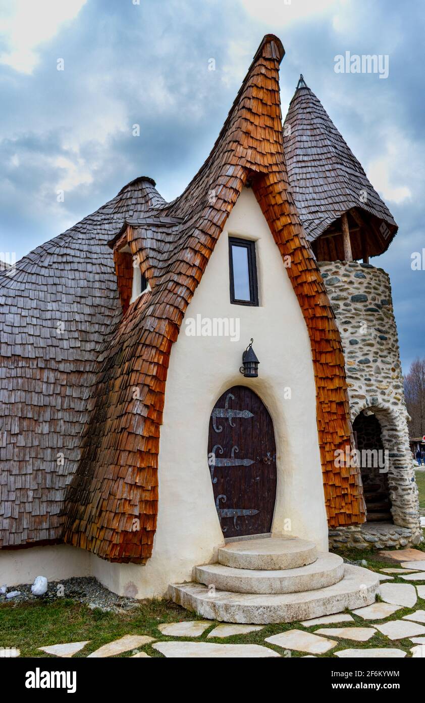 28.03.2021 Sibiu, Rumänien. Clay Castle im Tal der Feen in Sibiu County, Rumänien. Stockfoto