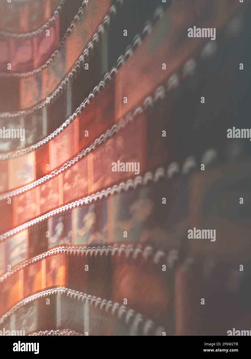 Filmstreifen, die auf eine Wand projiziert werden Stockfoto