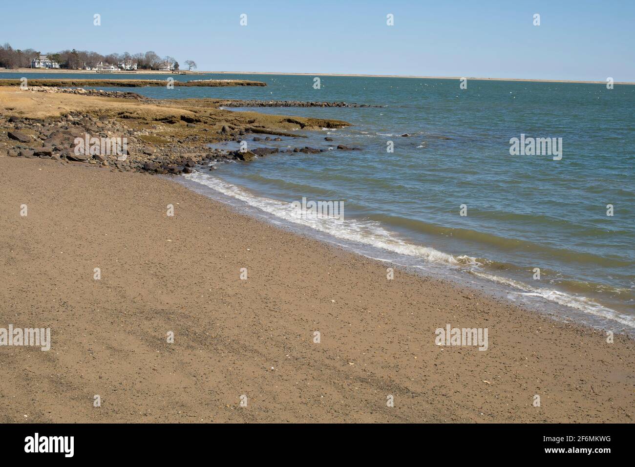 Bostons South Shore ist landschaftlich, an der Küste und wunderschön. Dies ist der behagliche Hafenabschnitt von Duxbury, nicht weit von der Innenstadt entfernt. Wohlhabende Gemeinschaft. Stockfoto