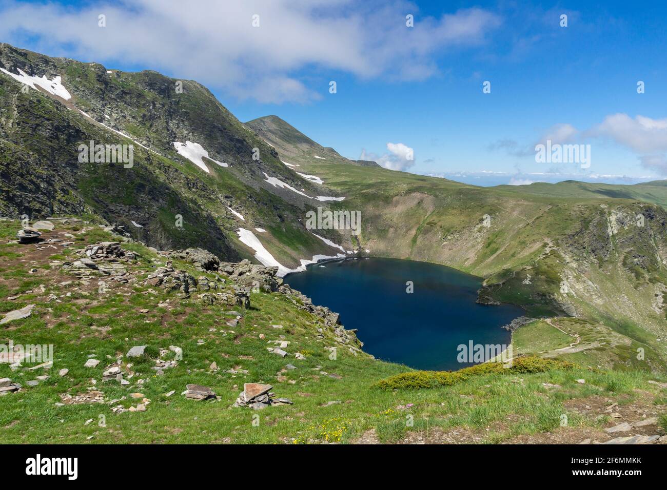 Erstaunliche Landschaft der sieben Rila Seen, Rila Berg, Bulgarien Stockfoto
