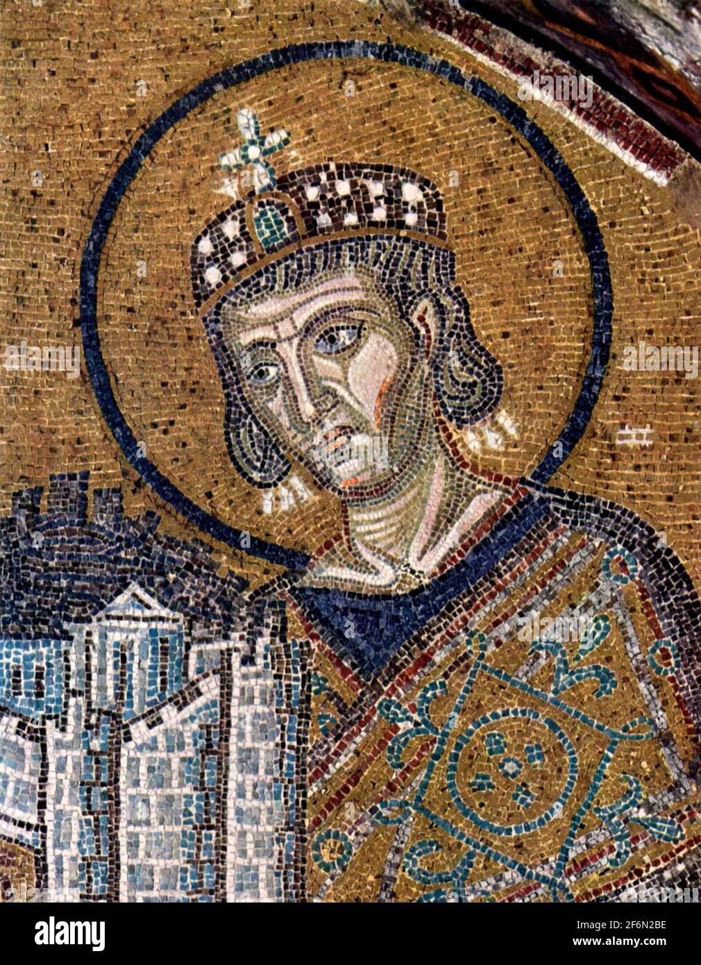 Mosaike in der Hagia Sophia, Ausschnitt: Maria als schutzpatronin Istanbuls, Detail: Kaiser I. mit einem Modell der Stadt, um 1000 Stockfoto