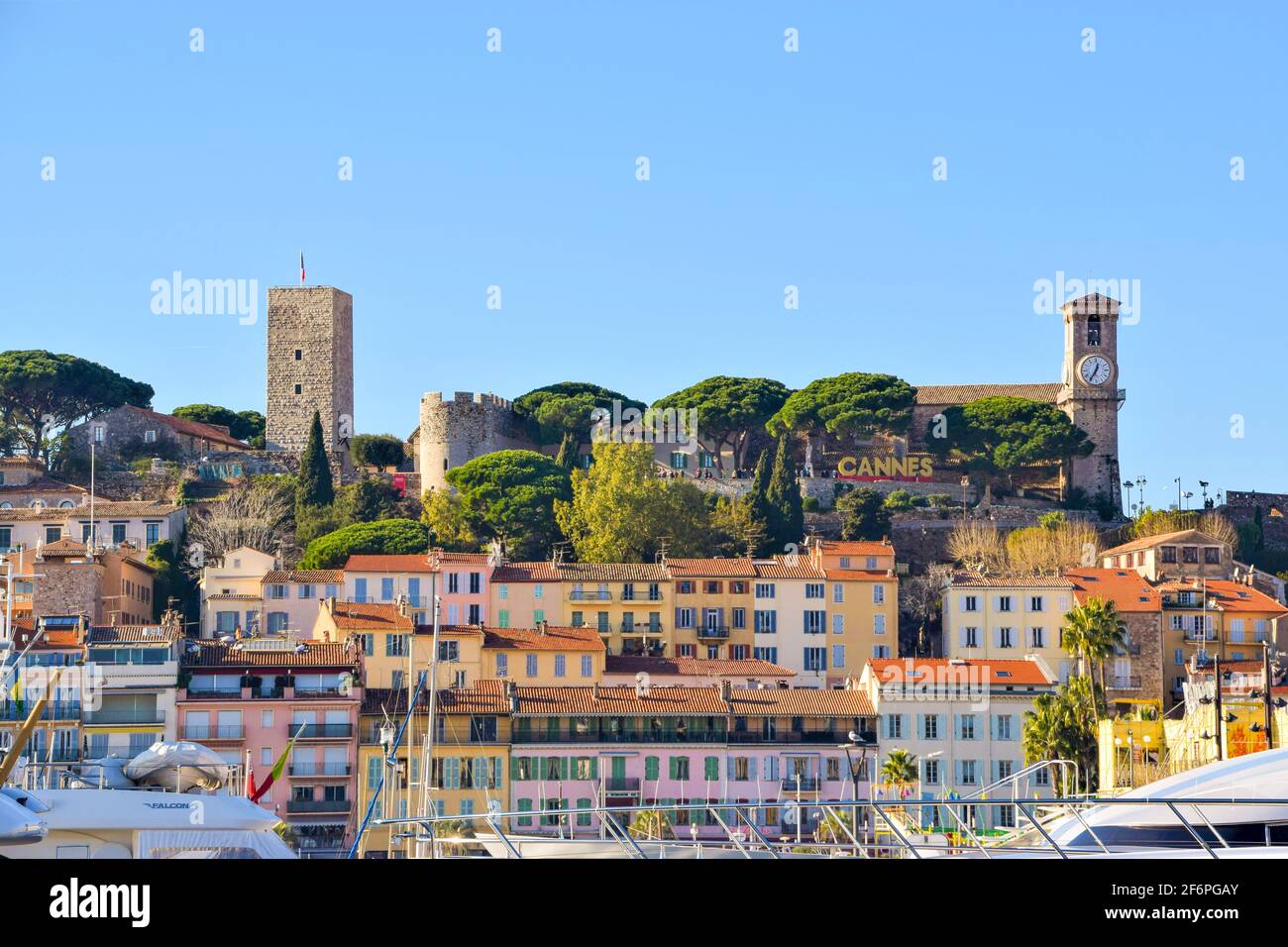 Vieux port alten hafen und altstadt von le suquet Fotos und