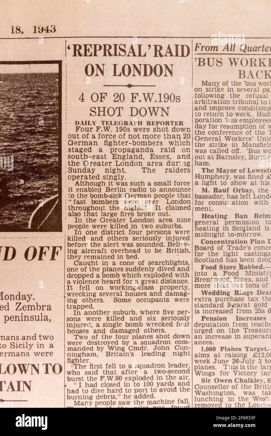 Artikel über Repressalrazzia auf London im Daily Telegraph (Replik), 18. Mai 1943, am Tag nach dem Razzia von Dam Busters. Stockfoto
