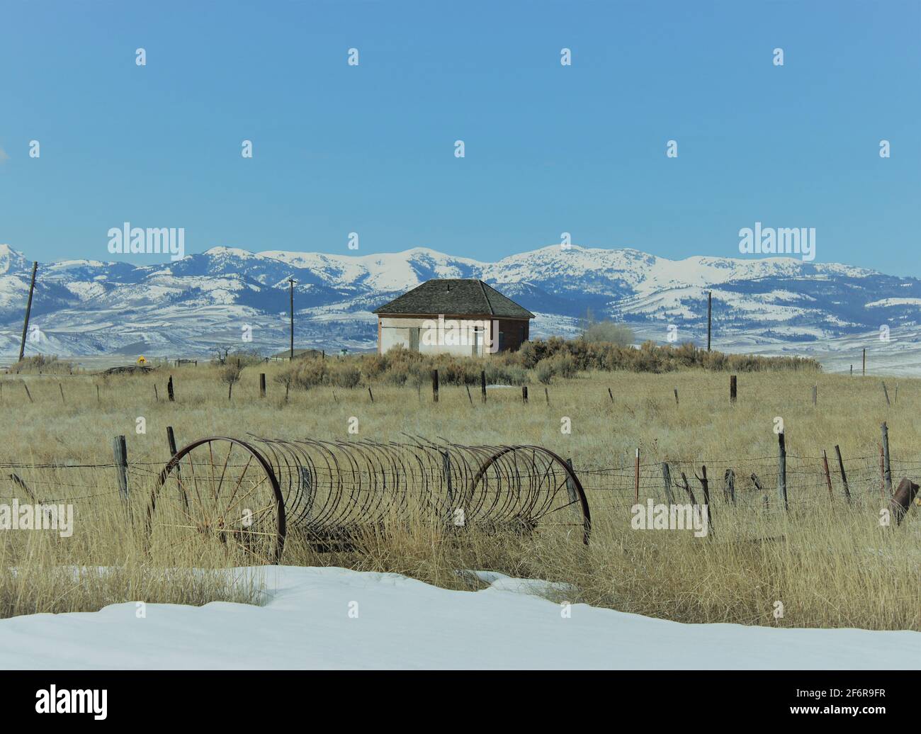 Das kleine Haus auf dem Hügel Stockfoto