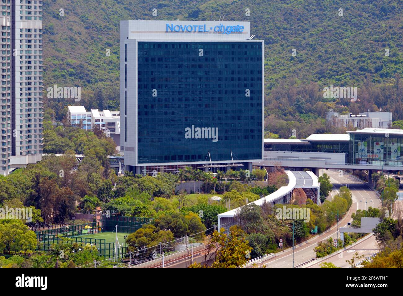 Novotel Citygate Hong Kong Hotel (諾富特東薈城酒店) in Tung Chung, Lantau Island, in der Nähe des internationalen Flughafens Hongkong Stockfoto