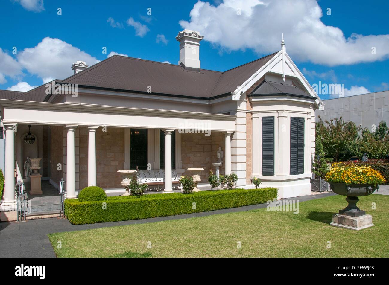 Die Sammlung der David Roche Foundation in Adelaide ist eine davon Die größten dekorativen Kunstsammlungen in jeder privaten Institution in Australien Stockfoto