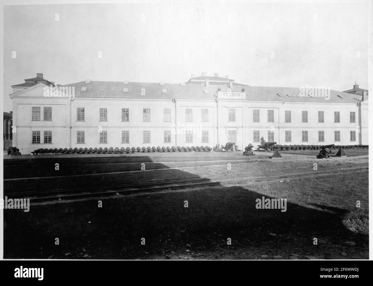Die Artillerieböge (abgebildet - Name), das Stoffhaus (abgebildet - Name), die Artillerieböge (abgebildet - Name), das Stoffhaus (abgebildet - Name) Stockfoto
