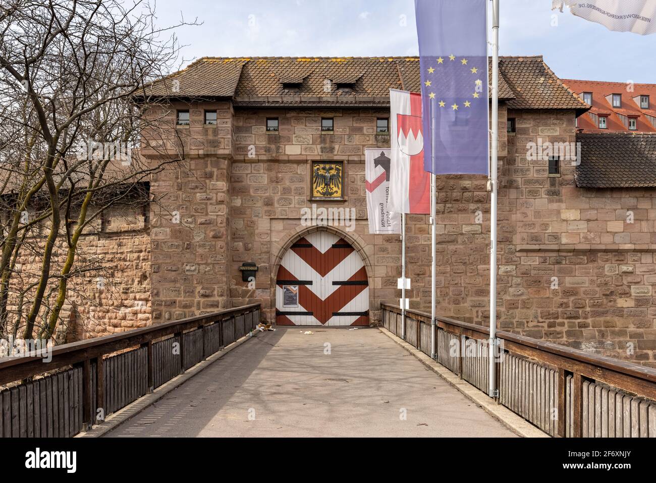 Nürnberg ist eine Mischung aus historischer und moderner Architektur. Viele Gebäude wurden während des Zweiten Weltkriegs bombardiert und nach dem Krieg neue gebaut. Stockfoto