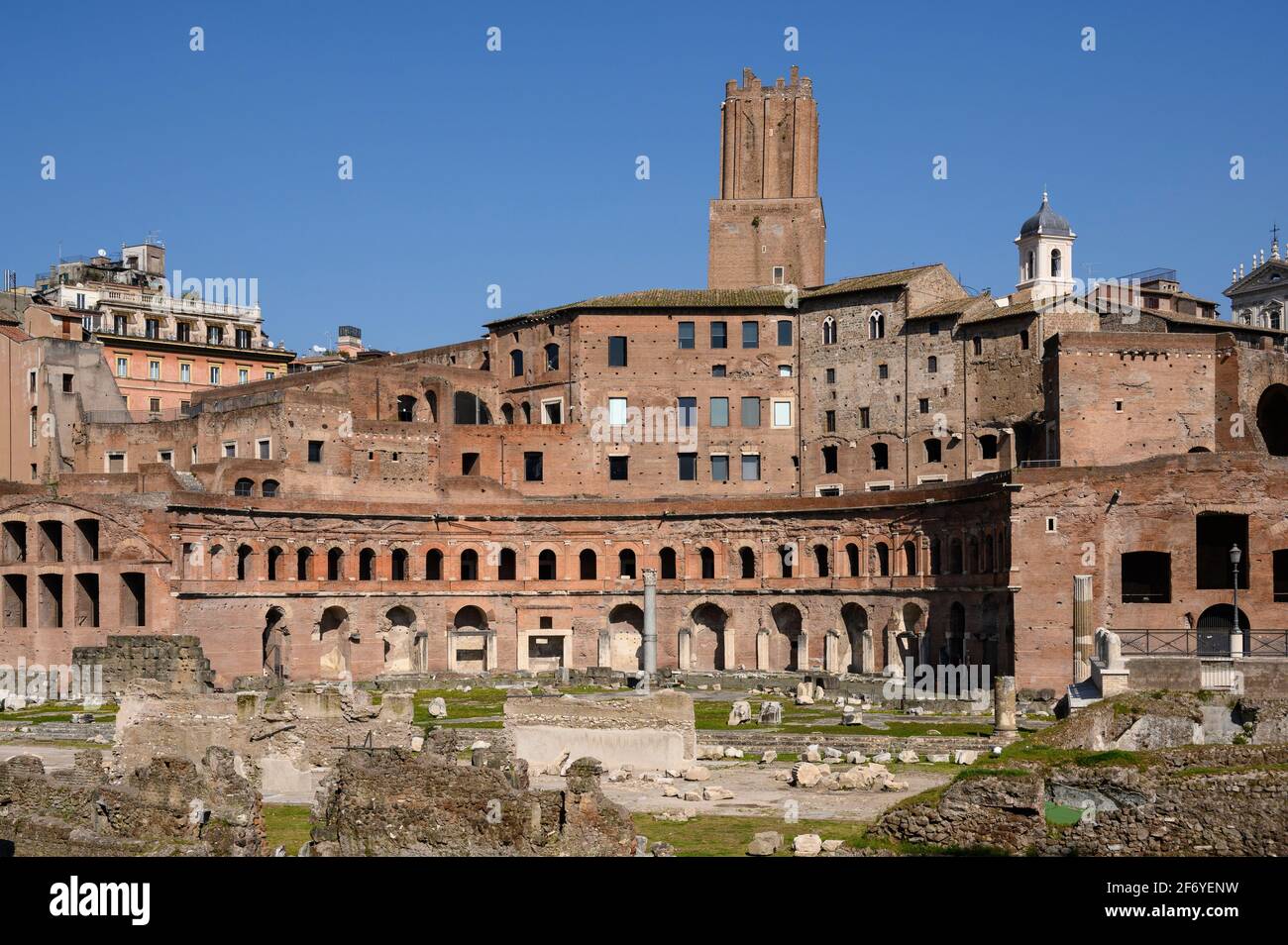 Rom. Italien. Trajans Märkte (Mercati di Traiano), Forum von Trajan (Foro di Traiano). Trajans Markt wurde 113 n. Chr. eingeweiht, und wahrscheinlich BU Stockfoto