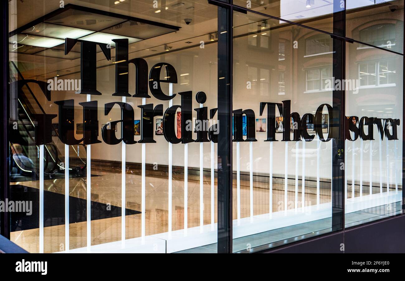 The Guardian London - The Guardian Zeitungsbüros in Kings Place vor dem York Way in der neu entwickelten Kings Cross Gegend im Zentrum von London. Stockfoto