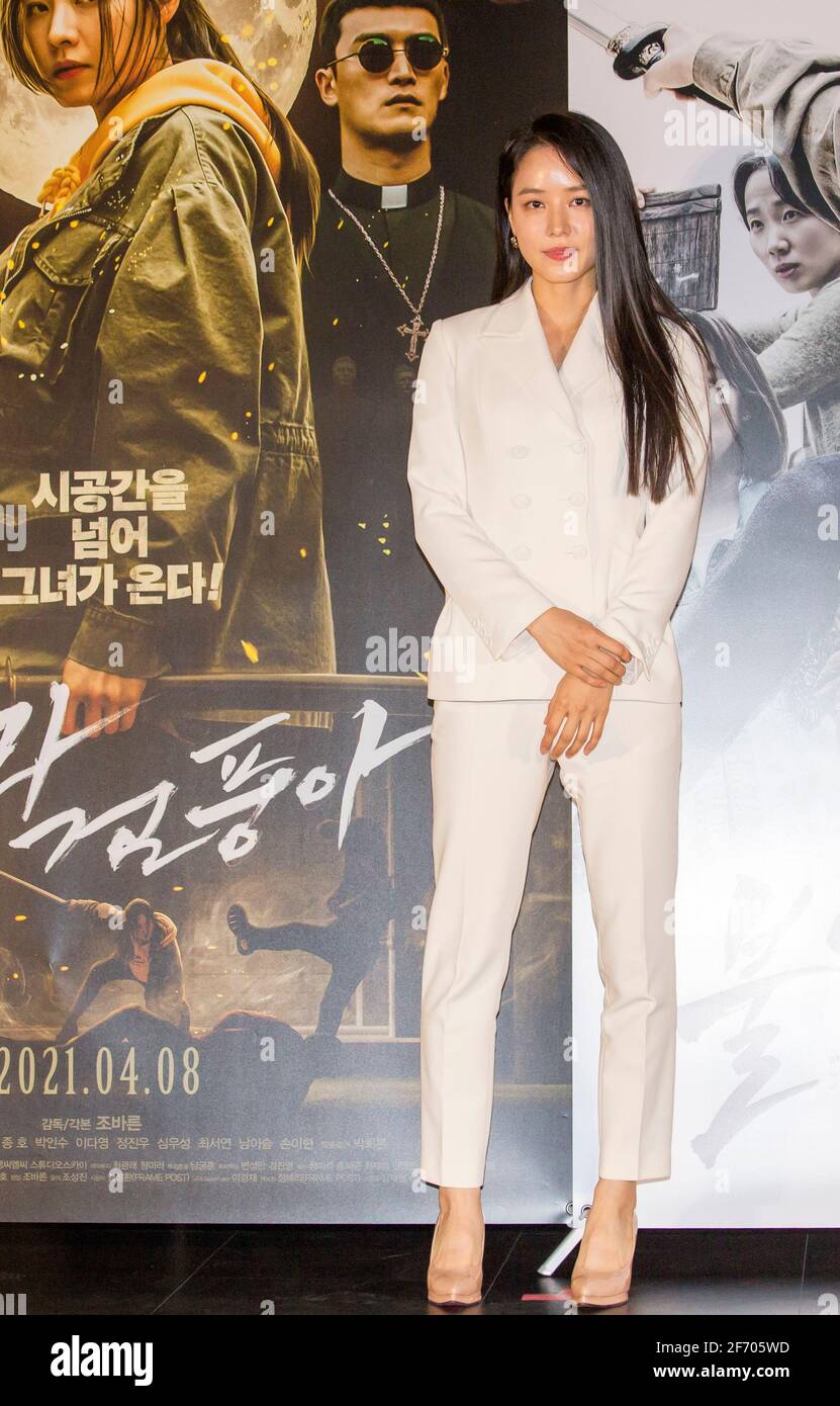 Seoul, Südkorea. April 2021. Die südkoreanische Schauspielerin Ahn Ji-Hye posiert während der Pressepremiere von „Slate“ für Fotografen.SLATE, EIN südkoreanischer Fantasy-Action-Film, wurde im Lotte Cinema vorgestellt und wird am 08. April 2021 veröffentlicht. (Foto von Jaewon Lee/SOPA Images/Sipa USA) Quelle: SIPA USA/Alamy Live News Stockfoto