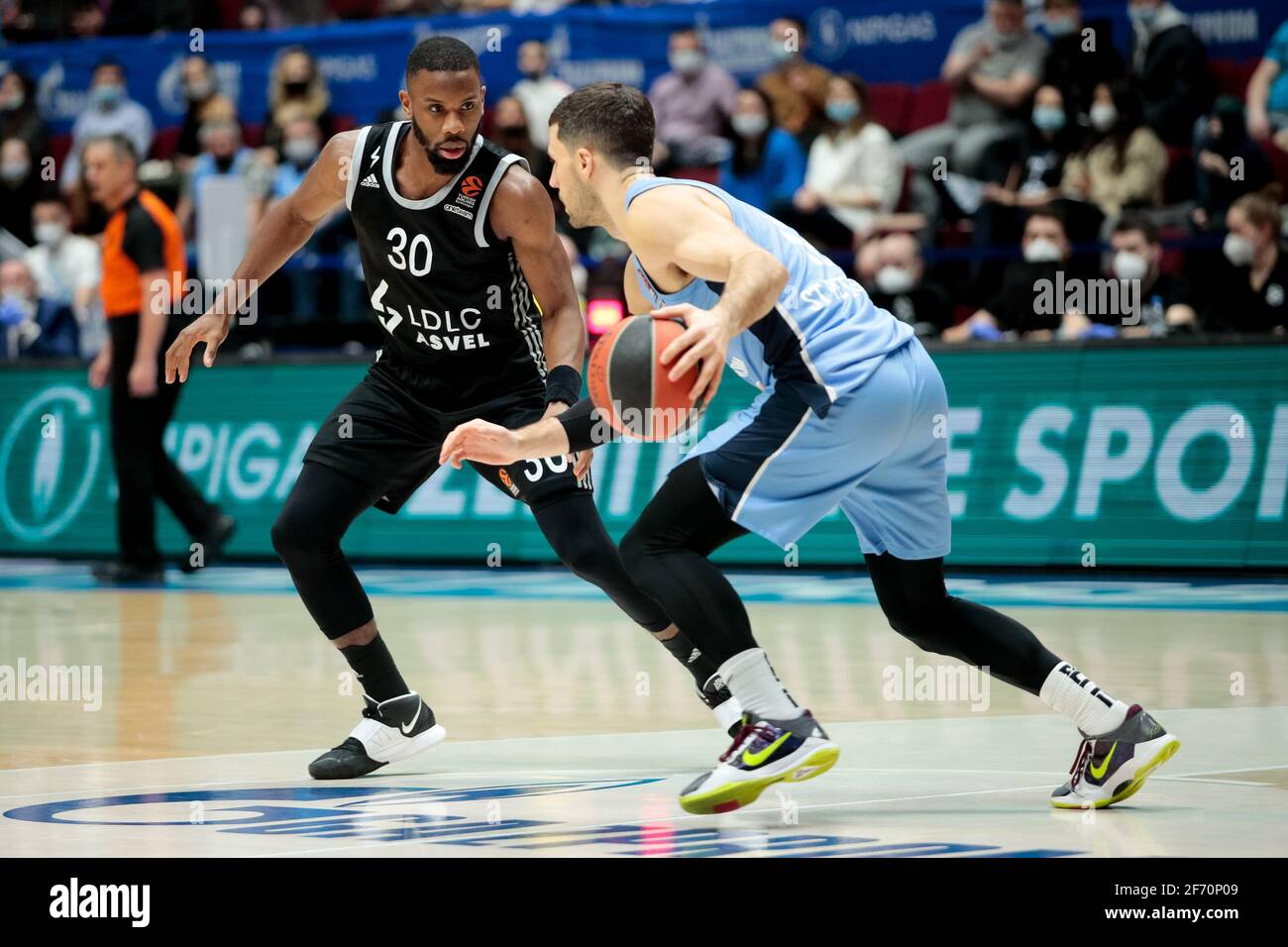 02-04-2021: Basketbal: BC Zenit Saint Petersburg / LDLC ASVEL Villeurbanne: Sint Petersburg SAINT PETERSBURG, RUSSLAND - APRIL 2: Norris Cole von LDLC AS Stockfoto
