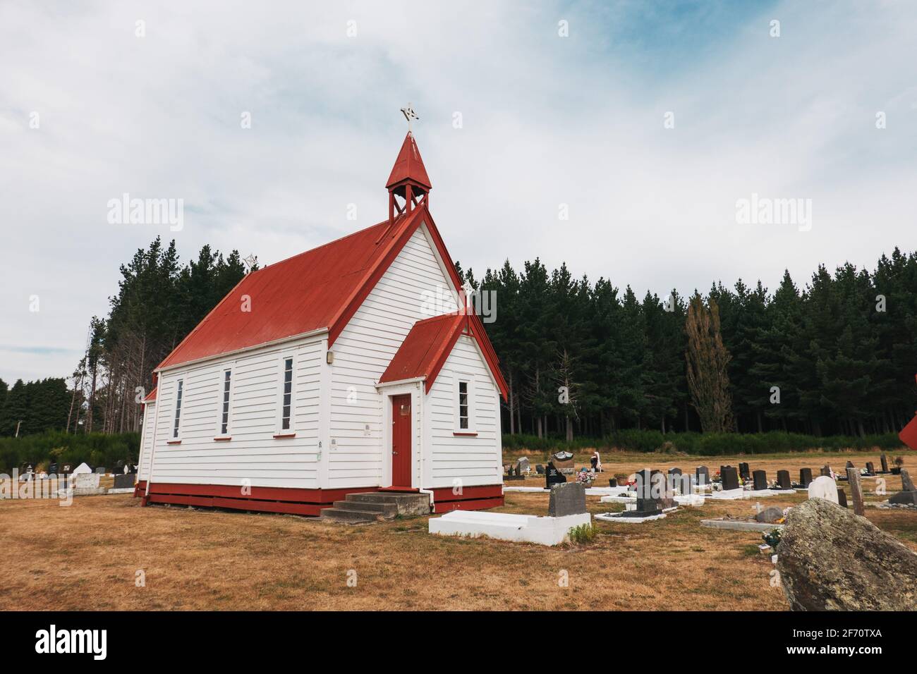 Eine kleine historische anglikanische Māori Kirche in Waitetoko Marae in der Nähe von Tūrangi, Neuseeland Stockfoto