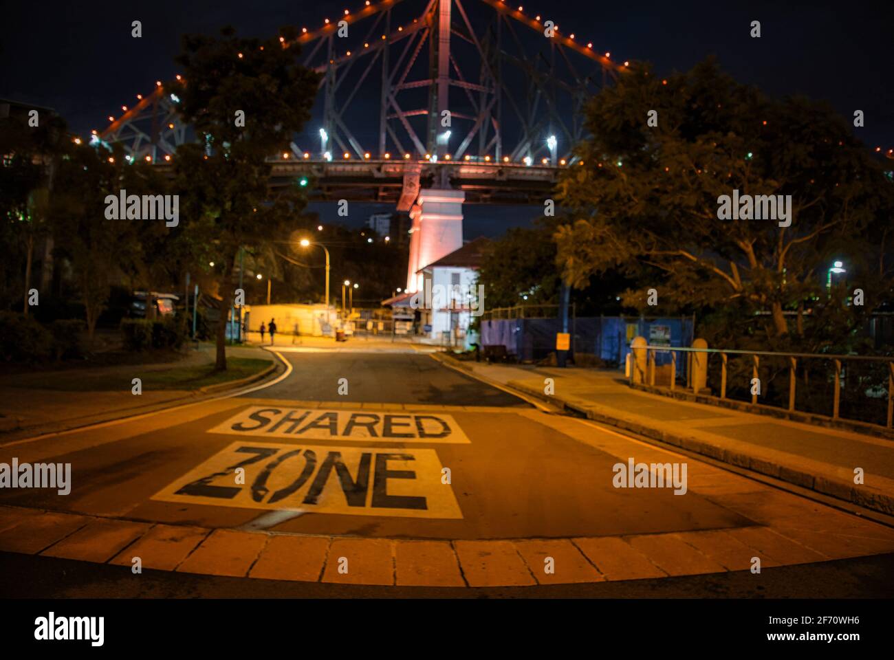 Nachtansicht der Story Bridge in Brisbane. Hochwertige Fotos Stockfoto