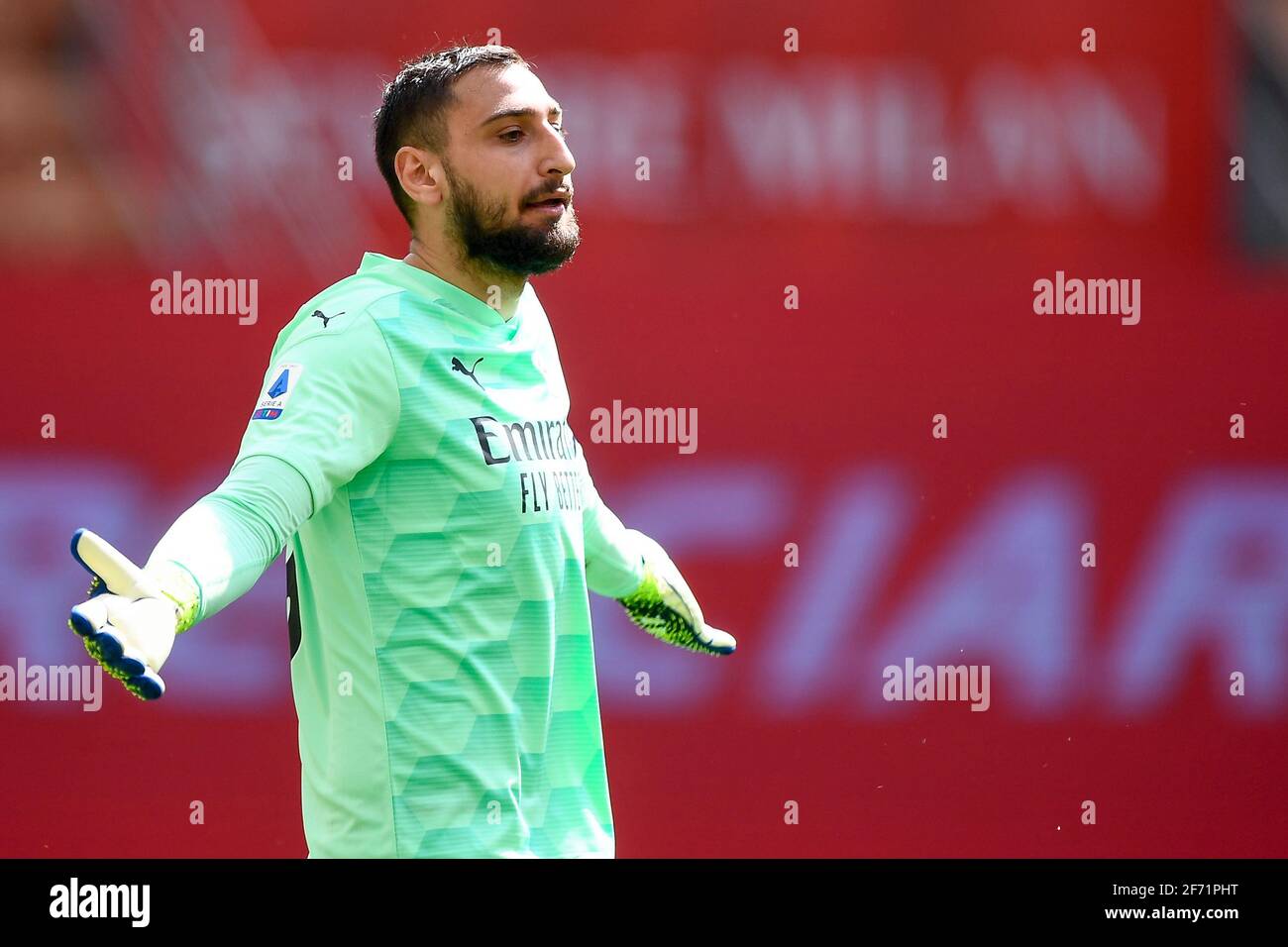 Mailand, Italien - 03. April 2021: Gianluigi Donnarumma vom AC Mailand reagiert während des Fußballspiels der Serie A zwischen dem AC Mailand und der UC Sampdoria. Das Spiel endete 1-1 Unentschieden. Kredit: Nicolò Campo/Alamy Live Nachrichten Stockfoto