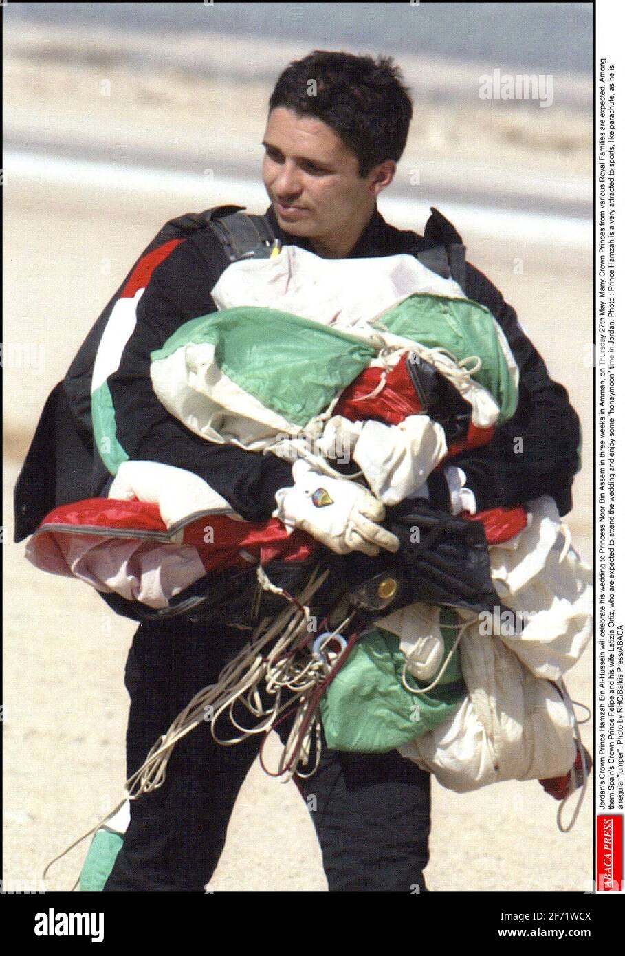 Akten- Jordaniens Kronprinz Hamzah bin Al-Hussein wird am Donnerstag, den 27. Mai, in drei Wochen in Amman seine Hochzeit mit Prinzessin Noor bin Assem feiern. Es werden viele Kronprinzen aus verschiedenen königlichen Familien erwartet. Unter ihnen Spaniens Kronprinz und seine Frau Letizia Ortiz, die an der Hochzeit teilnehmen und einige Flitterwochen in Jordanien genießen werden. Foto : Prinz Hamzah zieht Sport sehr an, wie Fallschirm, da er ein regelmäßiger Springer ist. Foto von RHC/Balkis Press/ABACAPRESS.COM Stockfoto