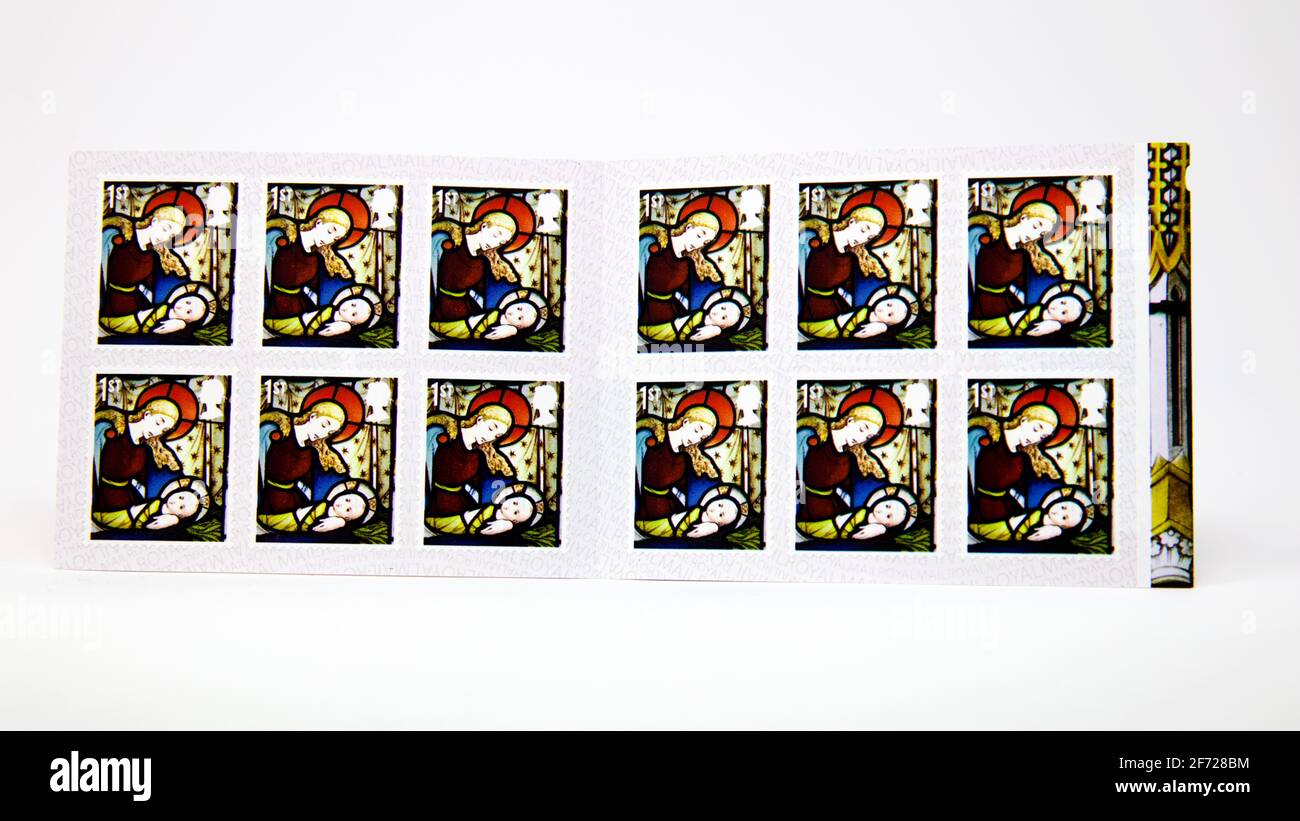Royal Mail Weihnachtsmarken - Mary schrilt das neugeborene Kind Stockfoto