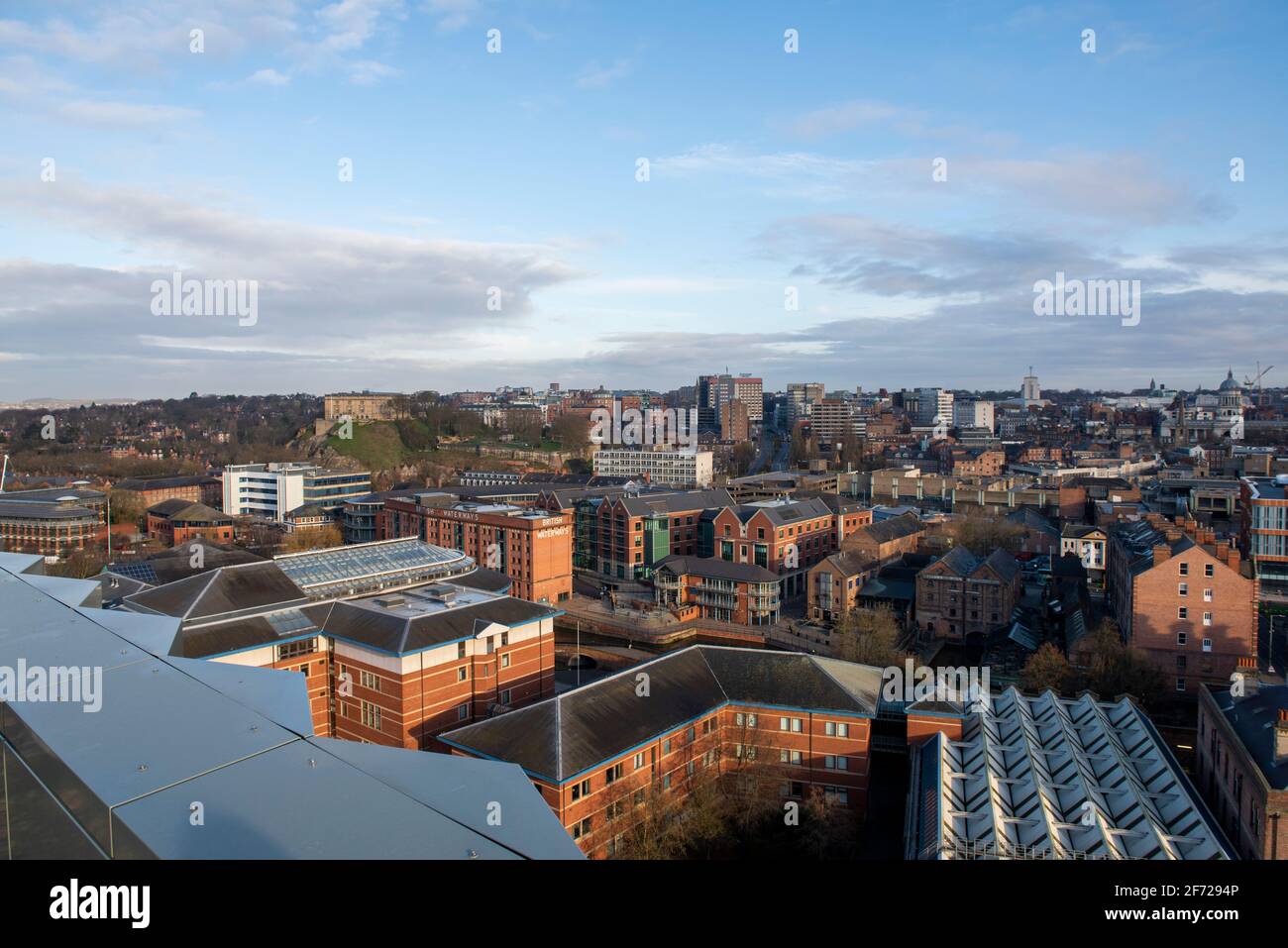 Nottingham City, vom Dach des Gebäudes am Unity Square aus gesehen. Nottinghamshire, England, Großbritannien Stockfoto