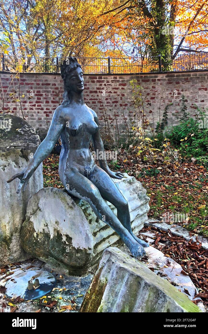 Der Berolina-Brunnen in München. Die Figur der Berolina ist eine Personifizierung der Stadt Berlin. Stockfoto