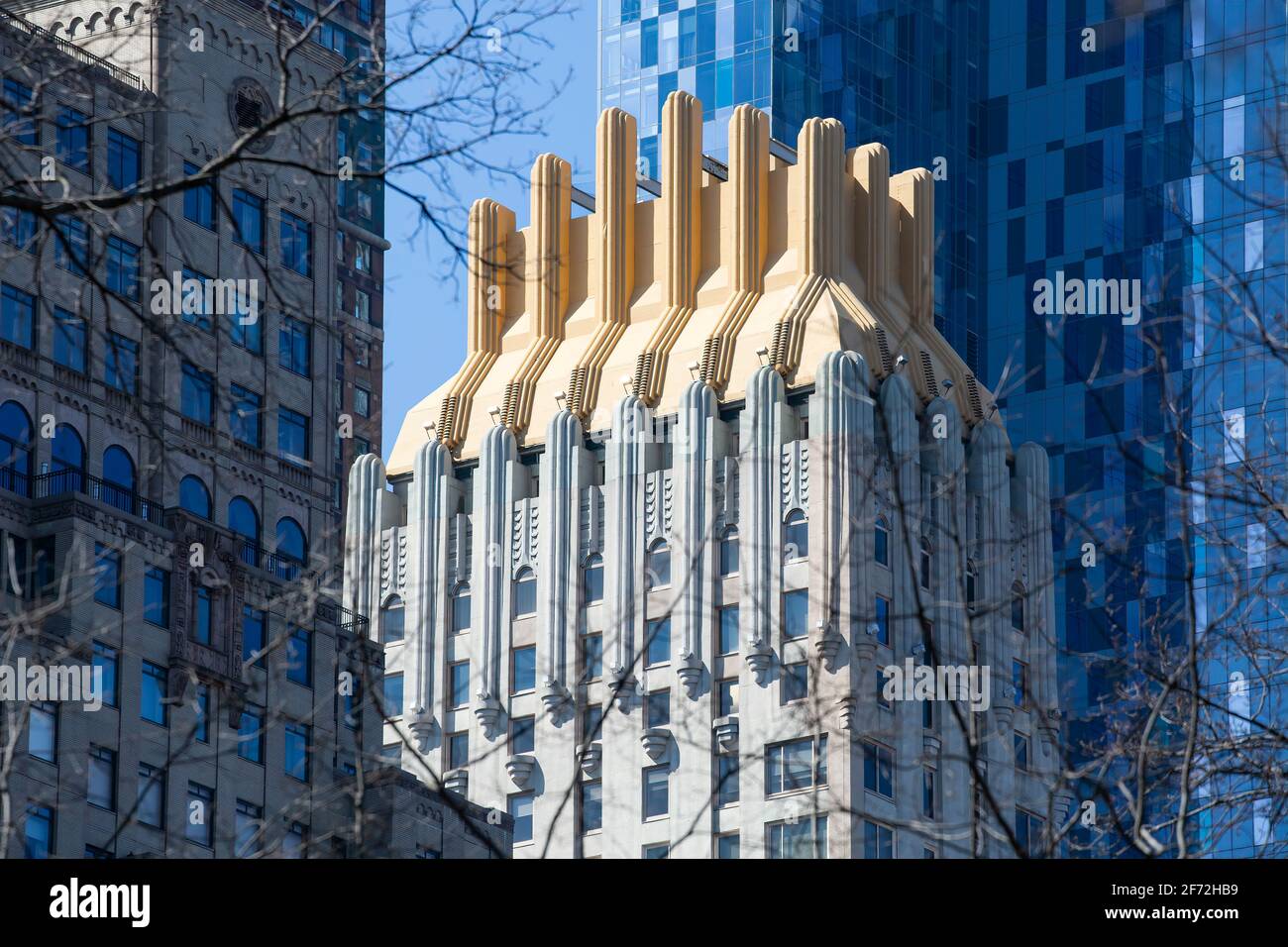 Trump Parc Condominiums, ehemals Barbizon-Plaza Hotel, ein Art déco-Wahrzeichen im Central Park South 106, entworfen von Laurence Emmons. Stockfoto