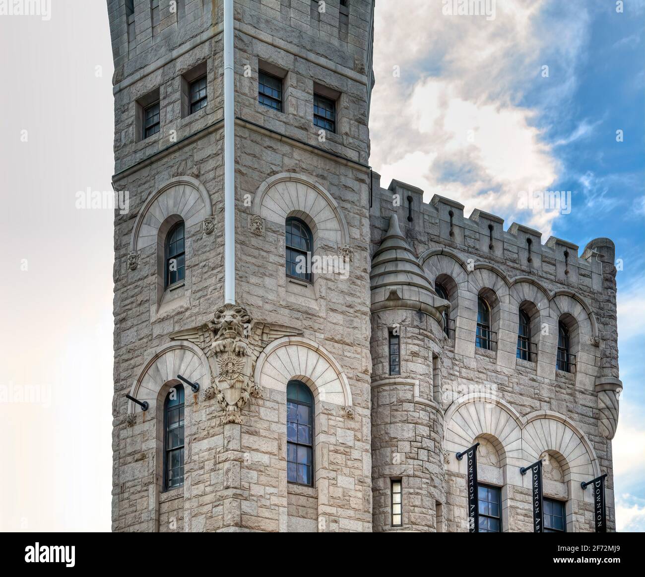 101 Arlington Street/130 Columbus Avenue, Bostons historische Armory of the First Corps of Cadets, ist jetzt ein Veranstaltungsort, der als Castle am Park Plaza bezeichnet wird Stockfoto