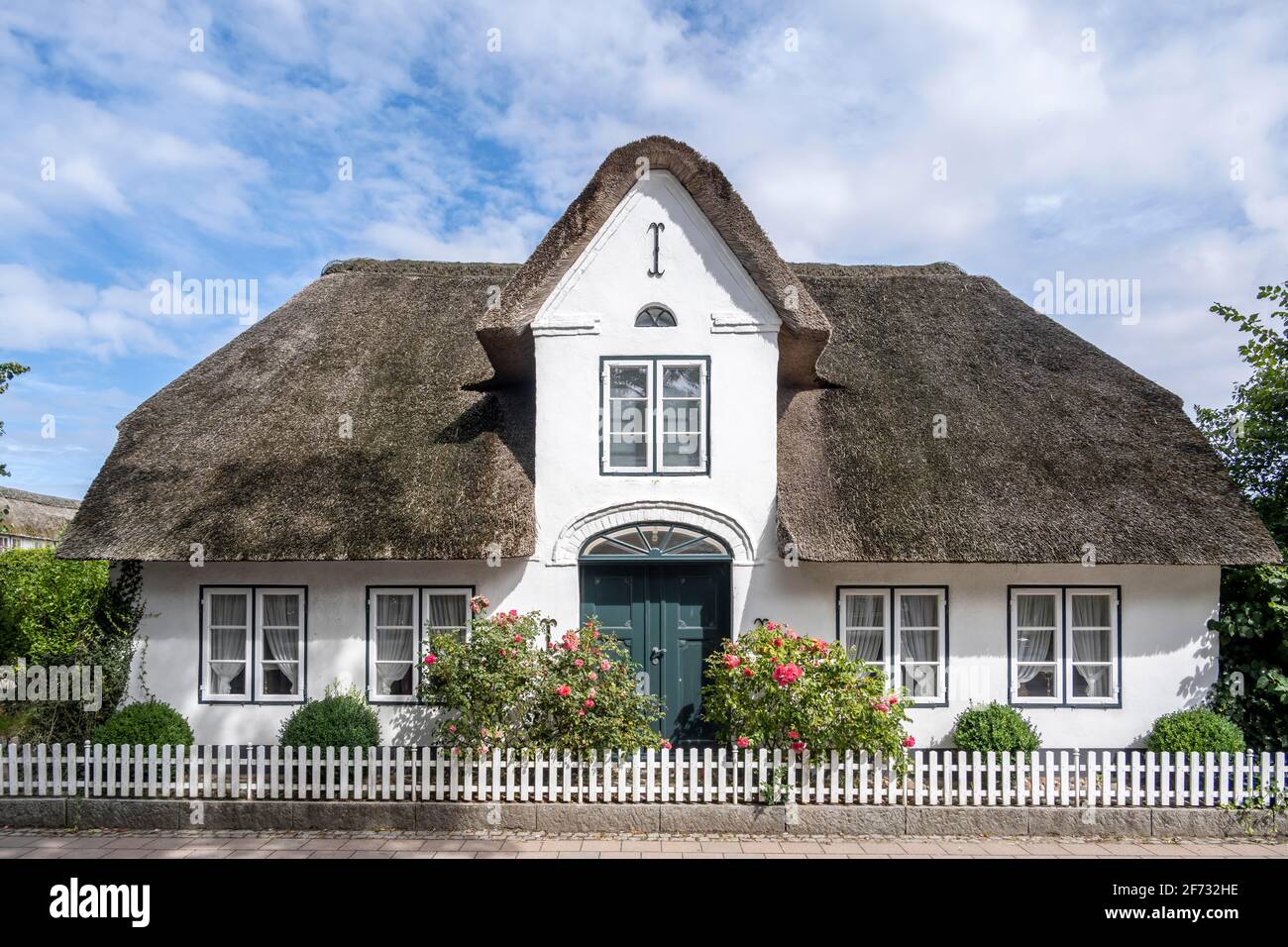 Friesisches Haus mit Reetdach, Keitum, Sylt, Nordfriesland, Schleswig-Holstein, Deutschland Stockfoto