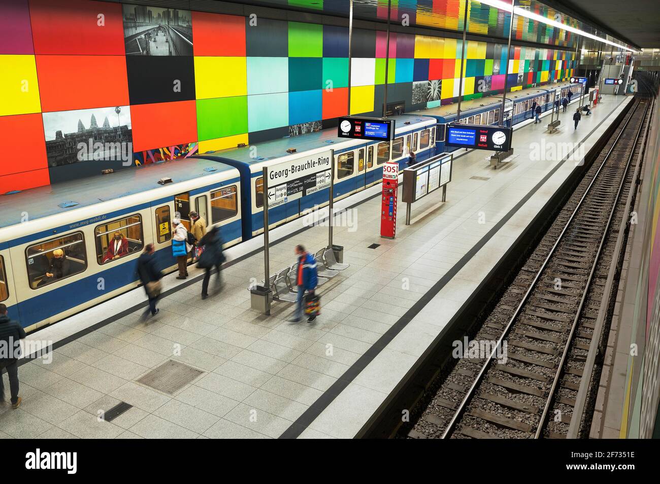 U-Bahn-Station, Georg-Brauchle-Ring, München, Oberbayern, Bayern,  Deutschland Stockfotografie - Alamy