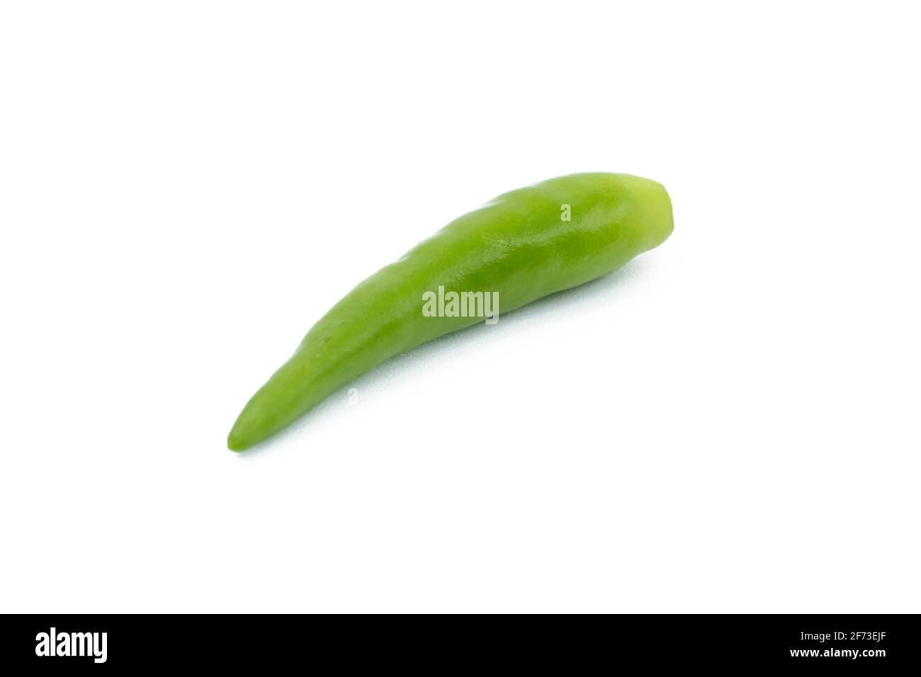 Grüne Chili isoliert auf weißem Hintergrund Stockfoto