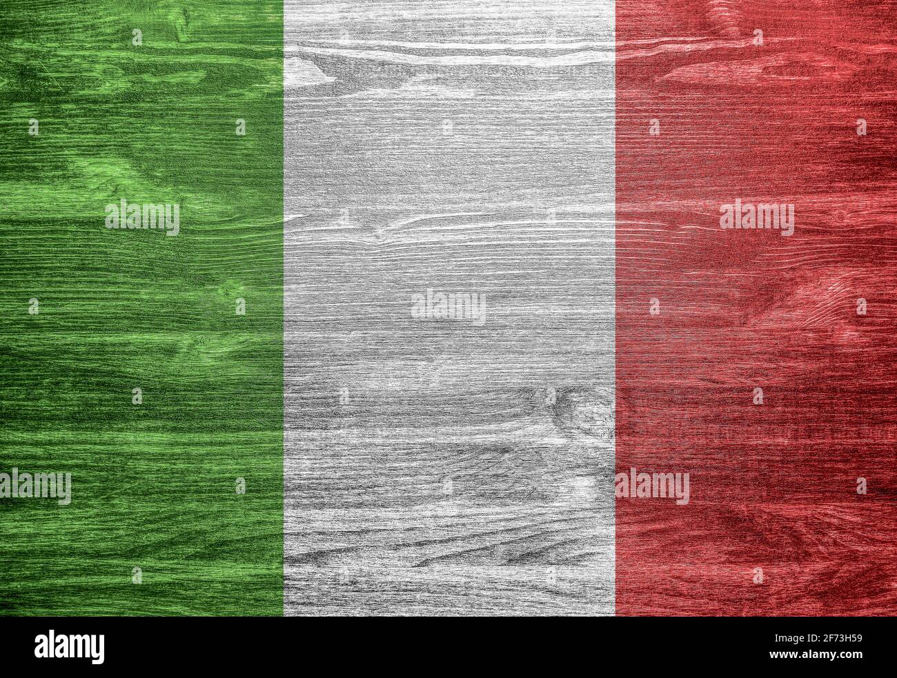 Holzstruktur in Farben der italienischen Flagge gemalt Stockfoto