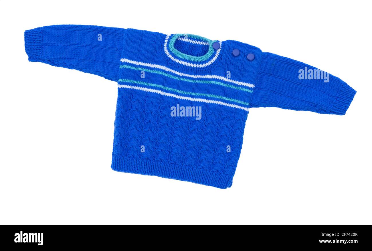 Pullover isoliert auf weißem Hintergrund. Kinder warmer Pullover. Warm blauer Winter-Strickpullover mit Muster. Stockfoto