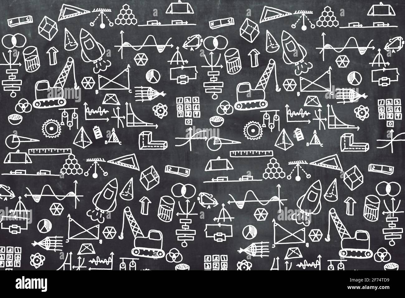 Tafel mit handgezeichneten Symbolen für mathematische Berechnungen. Bildungskonzept. Stockfoto