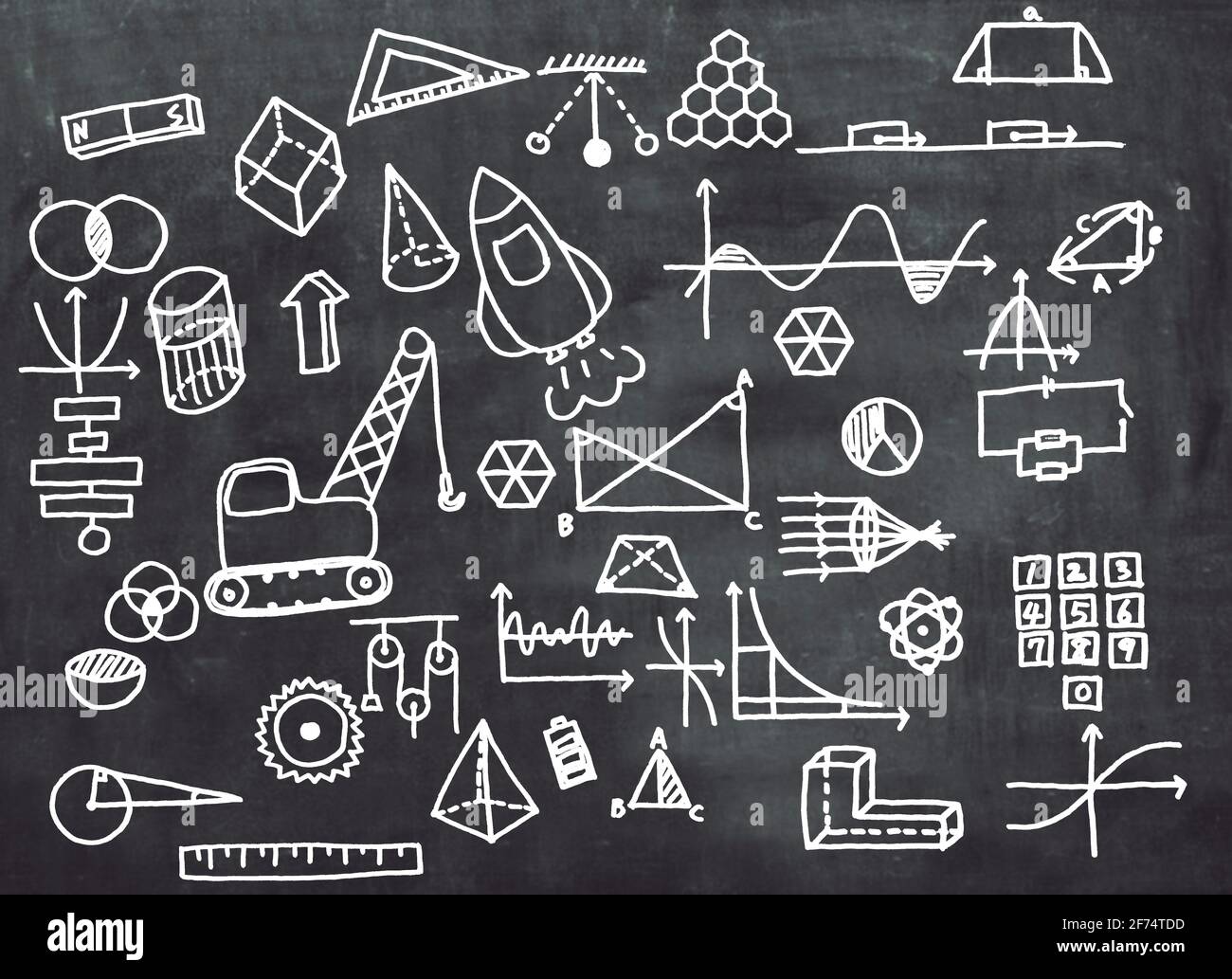 Tafel mit handgezeichneten Symbolen für mathematische Berechnungen. Bildungskonzept. Stockfoto