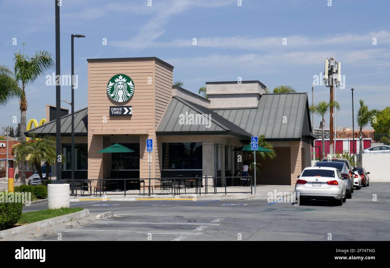 Starbucks Drive Thru Stockfotos Und Bilder Kaufen Alamy