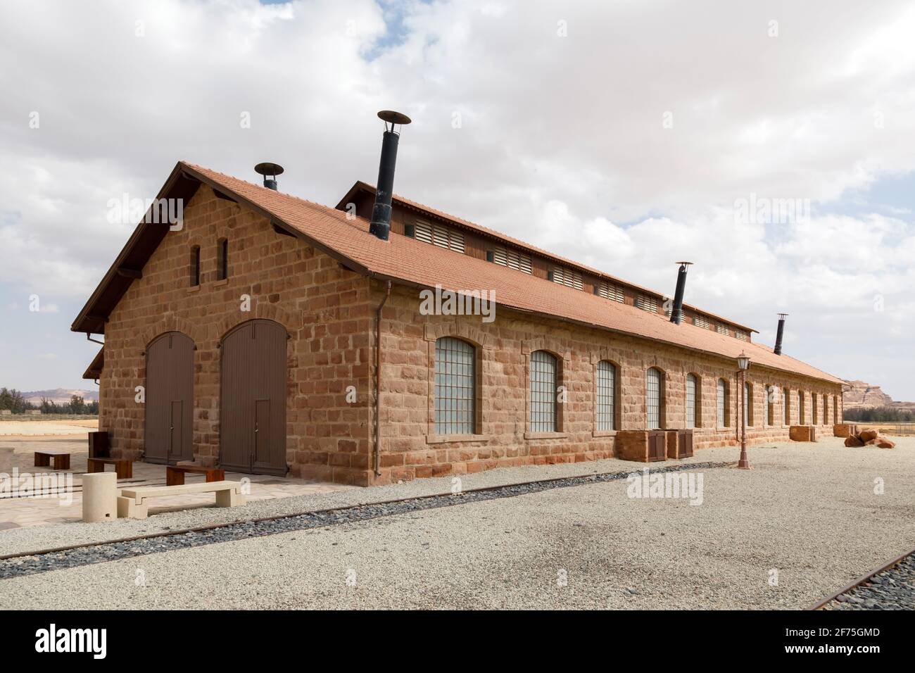 Restaurierter Hejaz-Eisenbahnzug, gebaut für das Osmanische Reich, der während des Ersten Weltkriegs von T. E. Lawrence explodiert wurde.die Führungen zu den Gräbern von Stockfoto