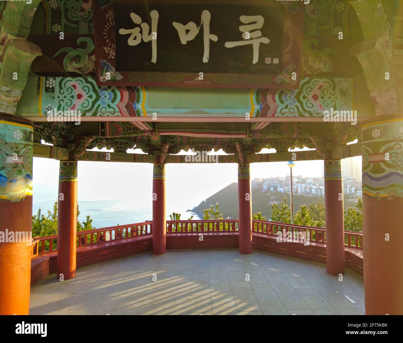 Szenerie des Haemaru-Pavillons in haeundae, Busan, Südkorea, Asien. Stockfoto