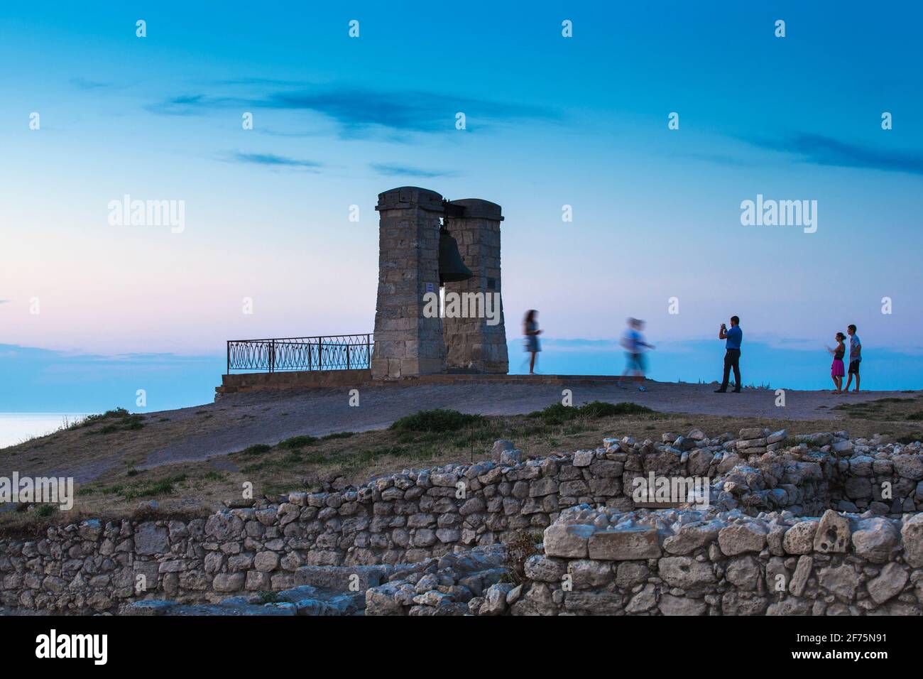 Ukraine, Krim, Sewastopol, Nebelglocke bei der altertümlichen Stadt Chersoness Stockfoto