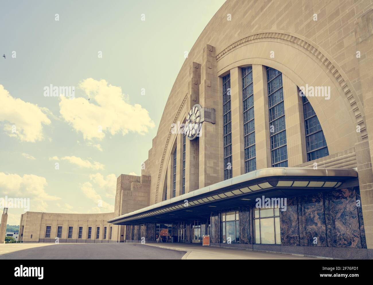 Cincinnati, Ohio, 29. August 2020: Historisches Cincinnati Union Terminal Gebäude beherbergt das Cincinnati Museum Center, das drei Museen umfasst, eine Bibliothek Stockfoto