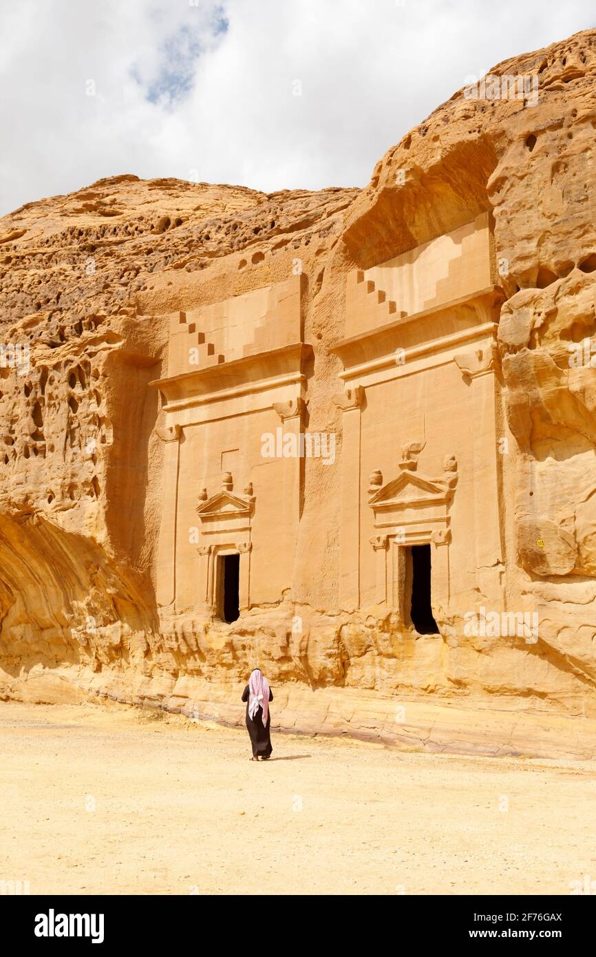 Al Ula, Saudi-Arabien, 19 2020. Februar: Ein Saudi-Arabien besucht die Gräber von Jabal Al Ahmar, KSA Stockfoto