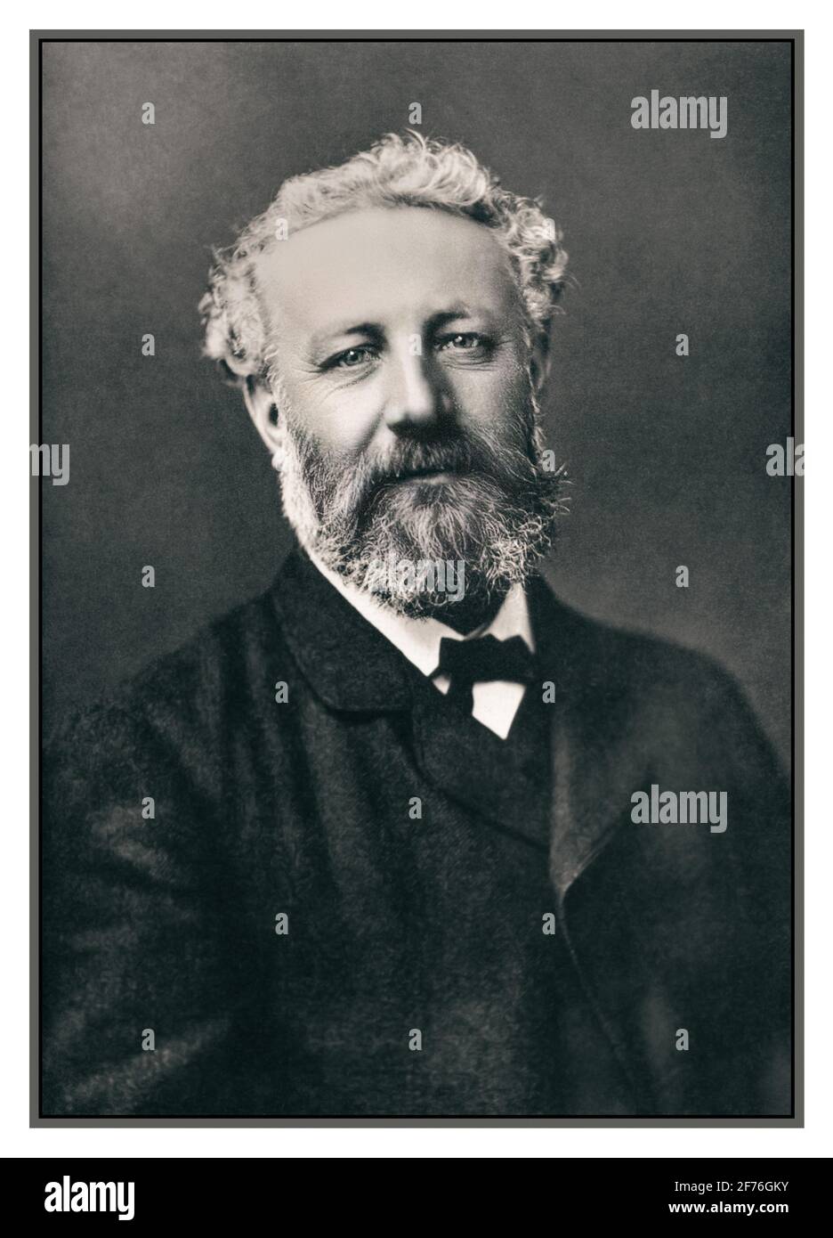 JULES VERNE STUDIO STUDIE evokative Porträt von Jules Verne 1870 Von dem berühmten französischen Fotografen Felix Nadar (1820-1910) Paris France Stockfoto