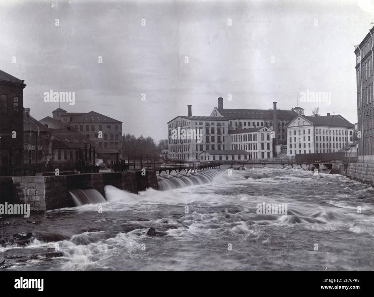 Zieht ab. Außen. Bild aus dem Bildmaterial des Magazins Home. Stockfoto