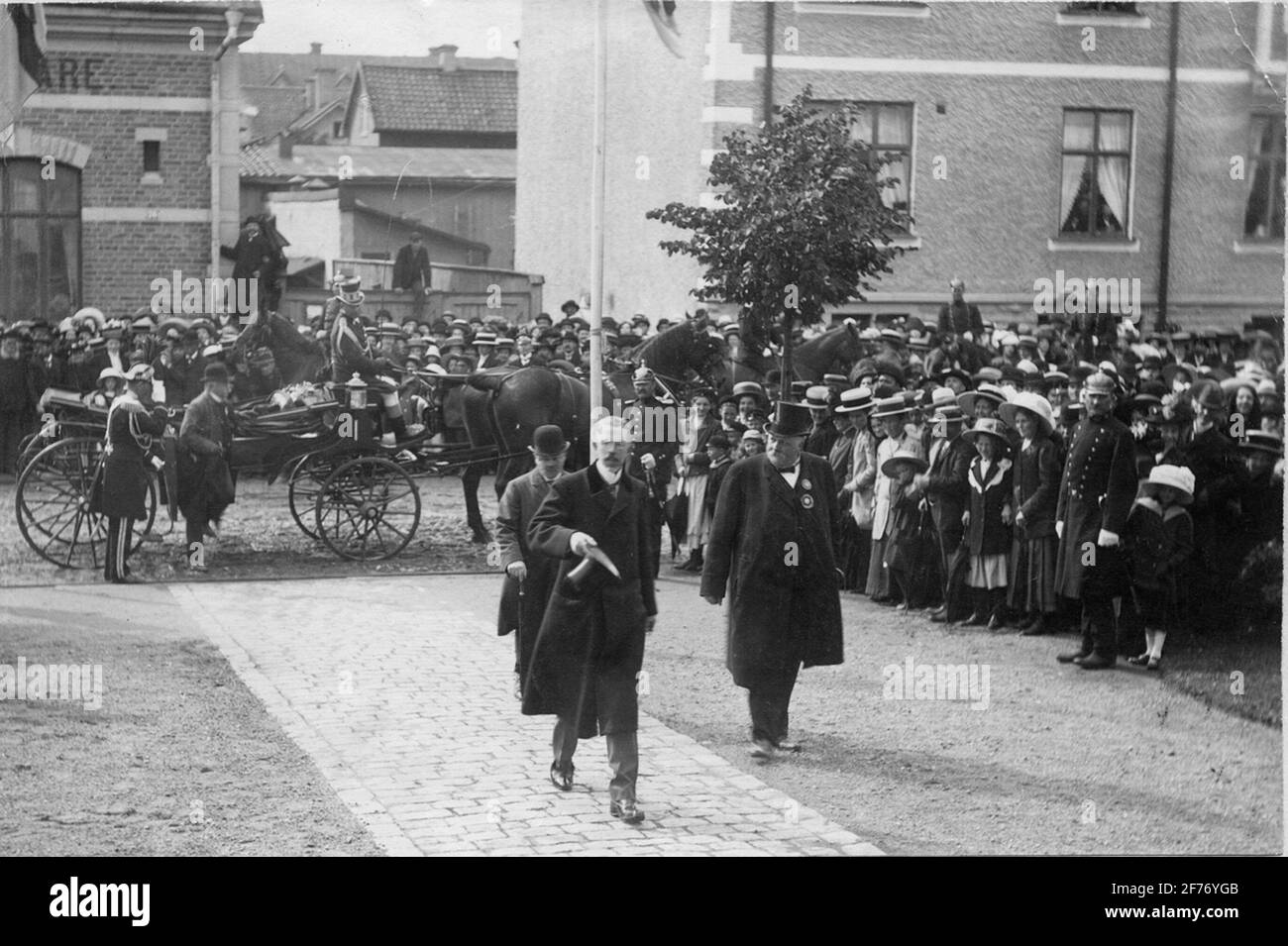 König Gustaf V. kommt Örebro auf der Industrieausstellung in 1911 an. Bild aus dem Bildmaterial des Magazins Home. Stockfoto