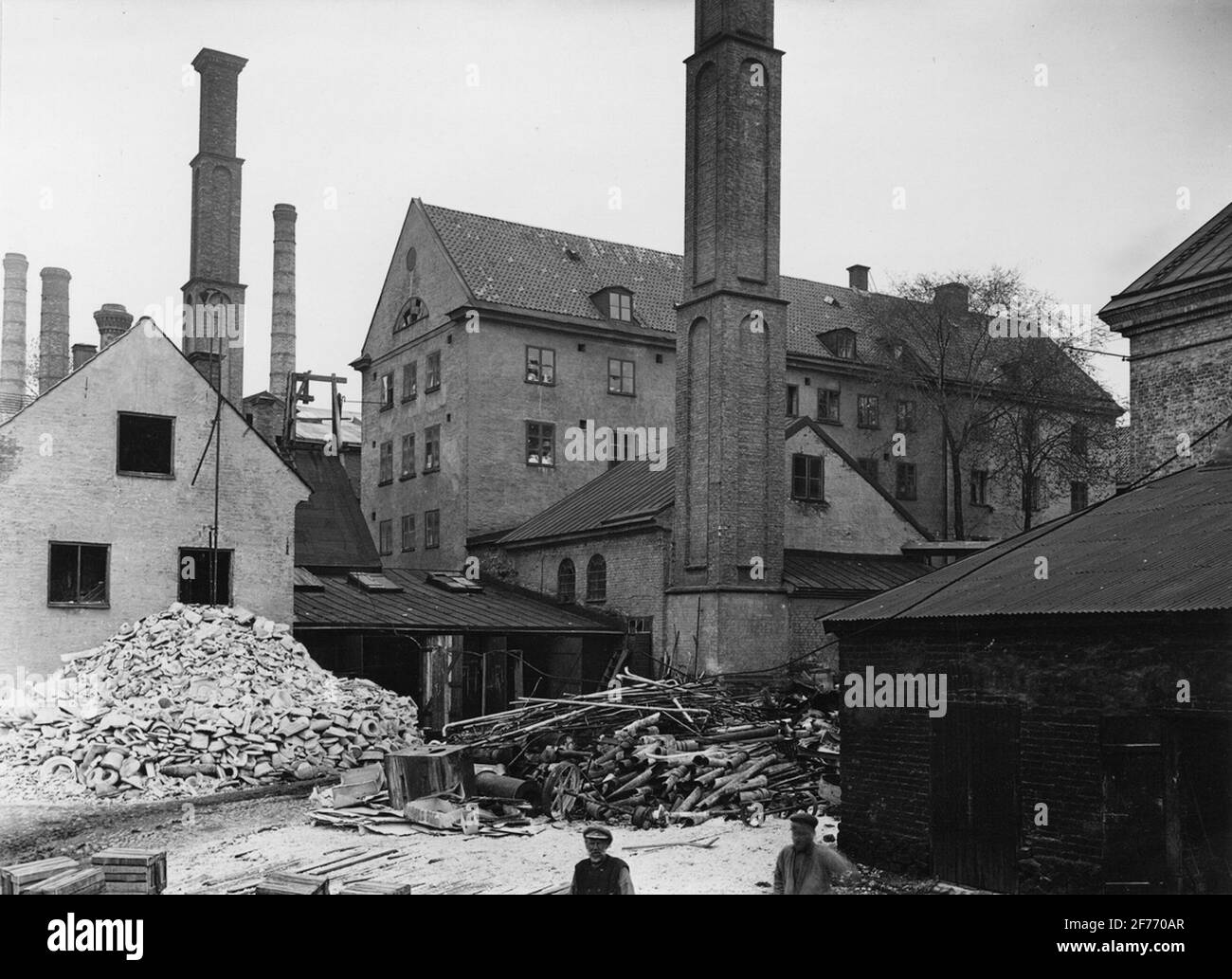 Die Porzellanfabriken von Rörstrand. Foto von der Brücke zwischen der Tonkabine gegen die alte Mühle und Schlammhäuser. Stockfoto