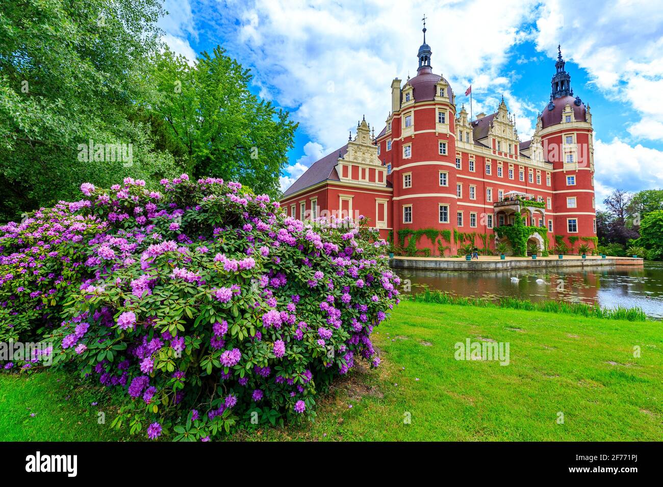 Schloss Muskau, Frühling im Prinz-Pückler-Park, Muskau, Ostdeutschland Stockfoto