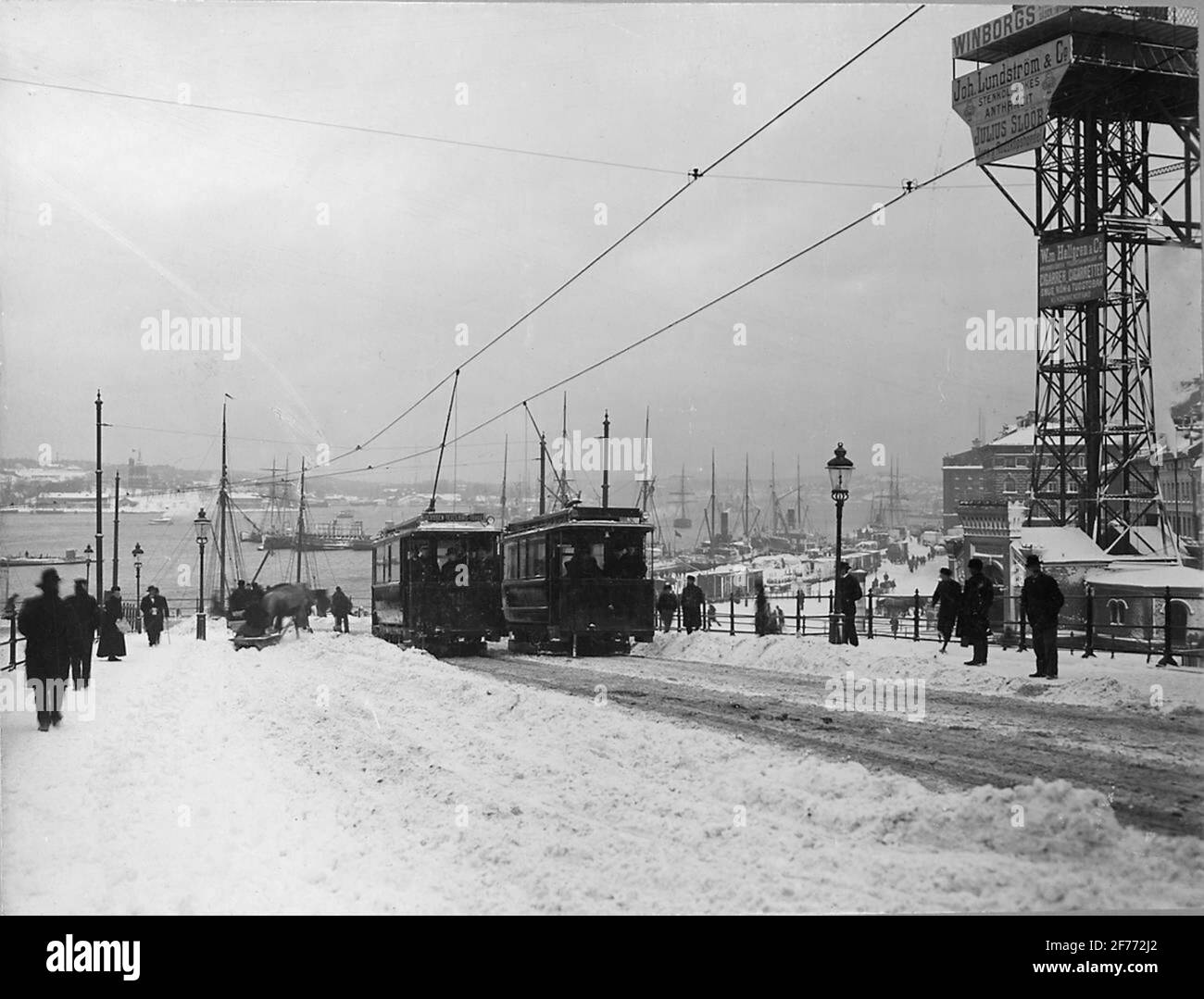 Stockholms erste elektrische Straßenbahnen, auf der Slussen 1901. Stockfoto