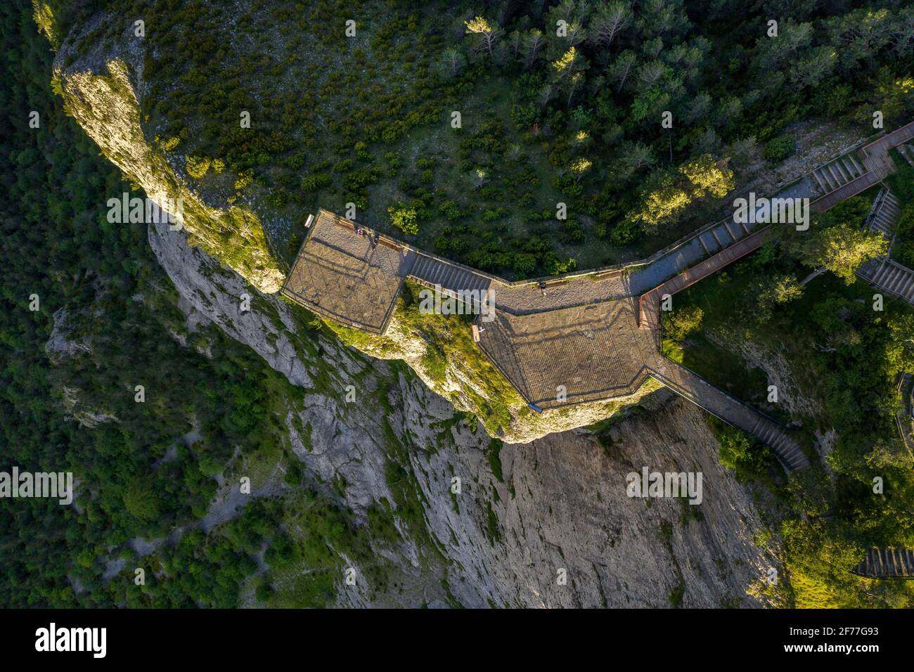 Aussichtspunkt von Gresolet (Provinz Barcelona, Katalonien, Spanien, Pyrenäen) ESP: Mirador de Gresolet, visto desde el aire (Berguedà, Cataluña) Stockfoto