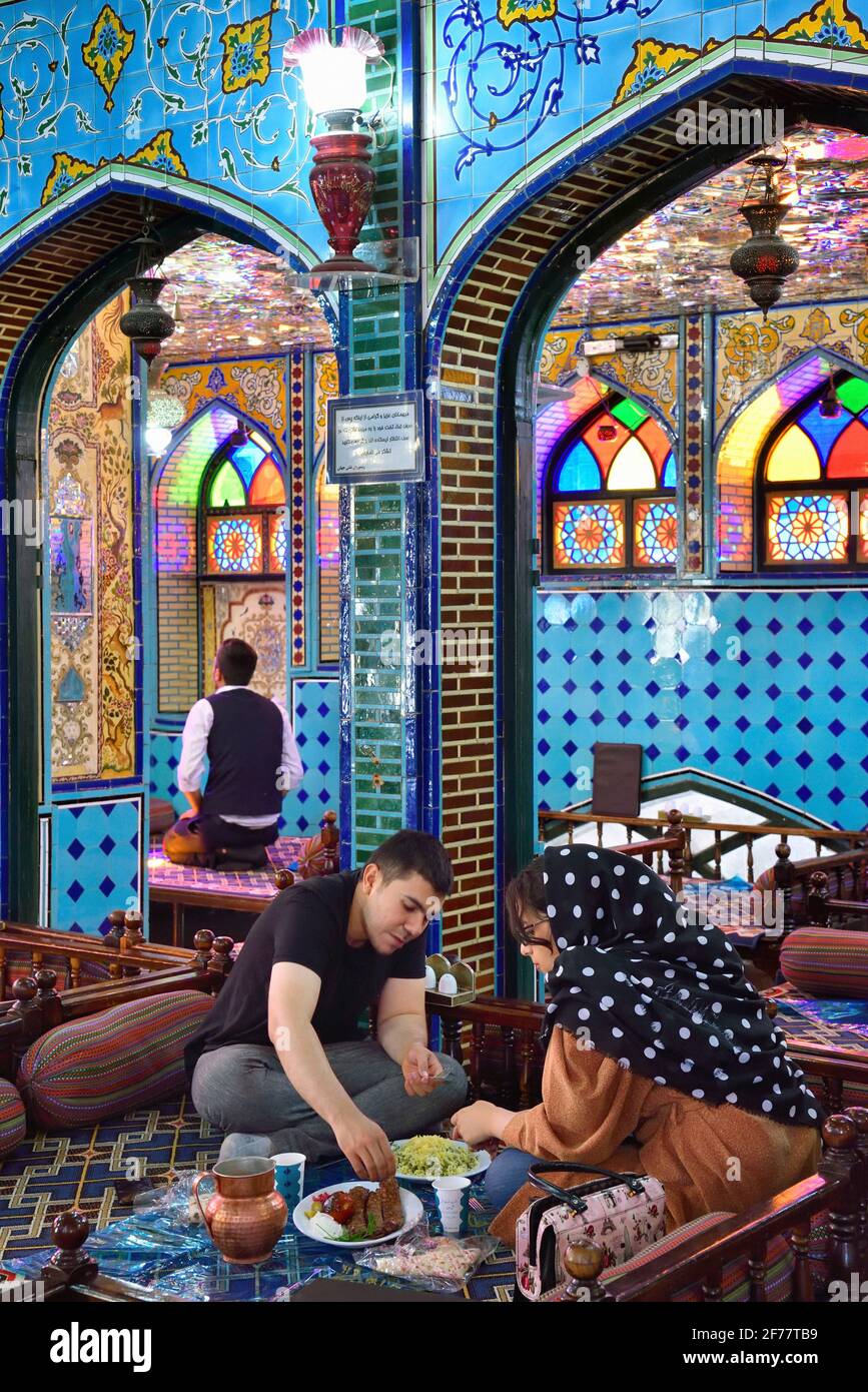 Iran, Isfahan, von der UNESCO zum Weltkulturerbe erklärt, Restaurant Sonati Naqhsh-e Jahan Stockfoto