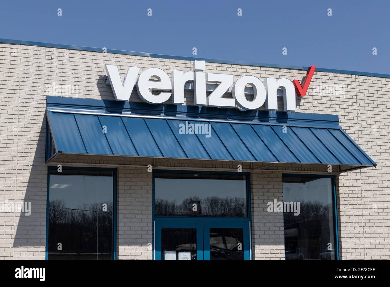 Delphi - Ca. April 2021: Verizon Wireless Retail Location. Verizon liefert drahtlose Glasfaserverbindungen mit hoher Kapazität und 5G-Kommunikation. Stockfoto